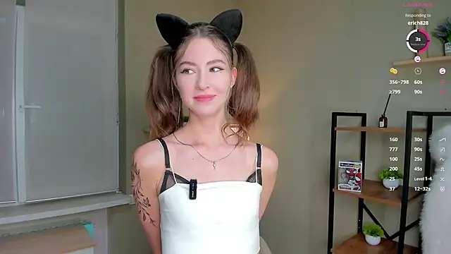 Peaches Peaches online show from May 28, 2026, 4:37 pm