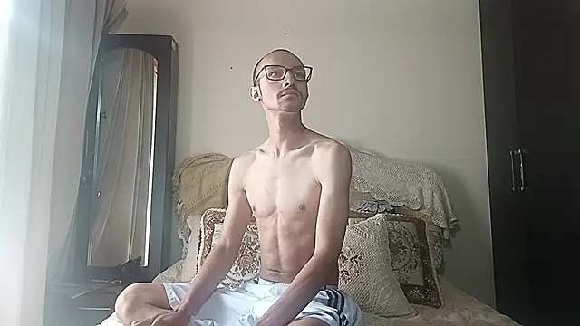 Snapshot of Oliver_Goldberg chatting on April 23, 2026, 2:19 pm Oliver Goldberg online show from April 23, 2026, 2:19 pm