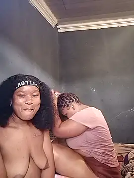 Diva-girl1 online show from April 14, 2026, 10:32 am