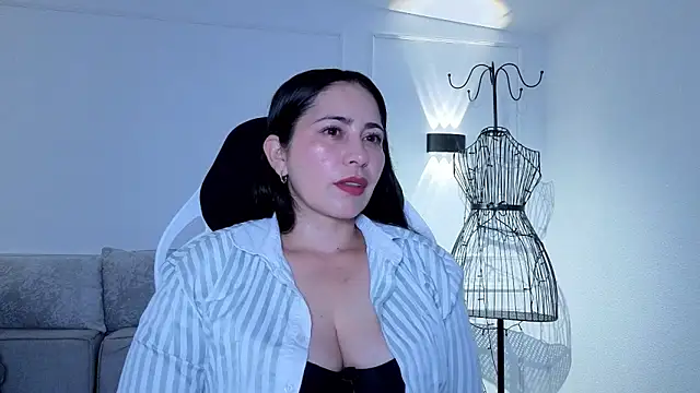 valeriavg online show from May 21, 2026, 11:28 am