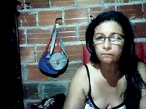 lola teem online show from April 18, 2026, 4:16 am