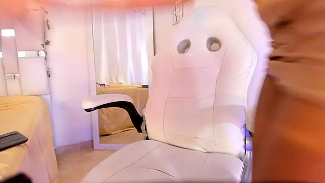 LiilithNyx online show from April 21, 2026, 3:17 pm