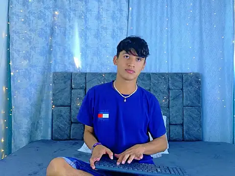 IhanKing online show from May 14, 2026, 6:58 pm