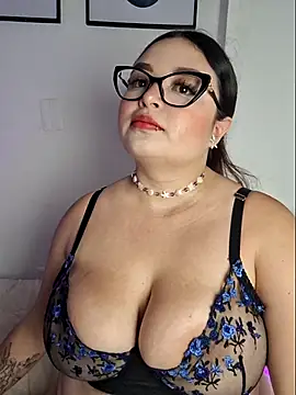 Nicolevega1 online show from July 16, 2026, 1:44 am
