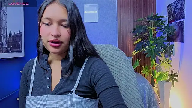 Milenka-5 online show from May 9, 2026, 8:36 pm