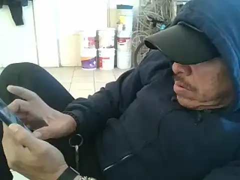 Snapshot of Oskr2024XXX chatting on December 26, 2024, 8:11 pm Oskr2024XXX online show from December 26, 2024, 8:11 pm