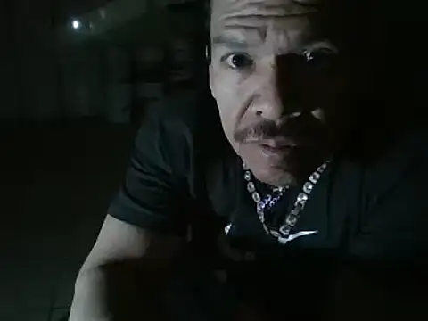 Snapshot of Oskr2024XXX chatting on December 31, 2024, 5:11 am Oskr2024XXX online show from December 31, 2024, 5:11 am