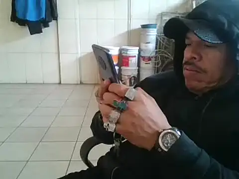 Snapshot of Oskr2024XXX chatting on January 13, 2025, 9:20 pm Oskr2024XXX online show from January 13, 2025, 9:20 pm