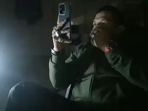 Snapshot of Oskr2024XXX chatting on January 22, 2025, 5:05 am Oskr2024XXX online show from January 22, 2025, 5:05 am