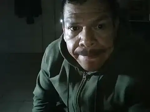 Snapshot of Oskr2024XXX chatting on February 1, 2025, 3:30 am Oskr2024XXX online show from February 1, 2025, 3:30 am