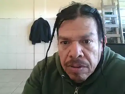 Snapshot of Oskr2024XXX chatting on March 6, 2025, 10:47 pm Oskr2024XXX online show from March 6, 2025, 10:47 pm