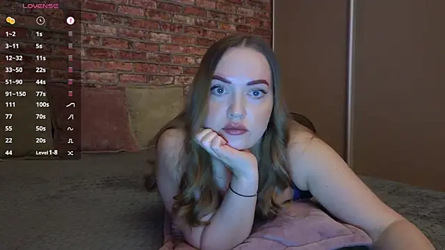 LeryKiss online show from April 22, 2026, 2:40 pm