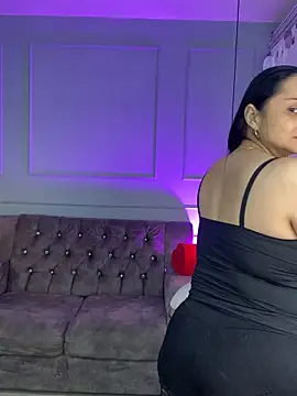 Catalinaa luz online show from April 15, 2026, 12:12 pm