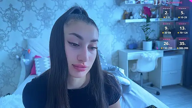 MyNaomi online show from July 3, 2026, 9:37 am