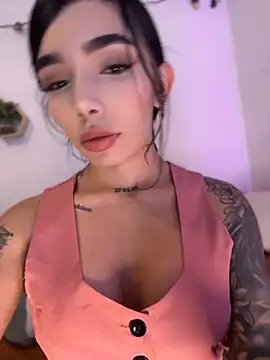 Snapshot of milasantana_ chatting on June 11, 2026, 10:52 pm milasantana online show from June 11, 2026, 10:52 pm