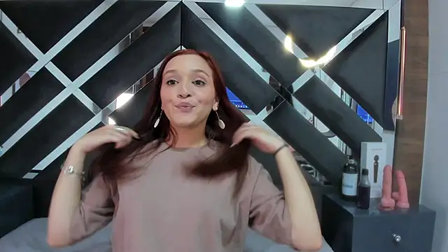 leahluna online show from May 20, 2026, 8:26 pm