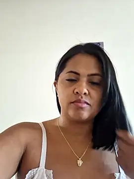 Snapshot of Ayla_Phone chatting on April 20, 2026, 8:54 pm Ayla Phone online show from April 20, 2026, 8:54 pm