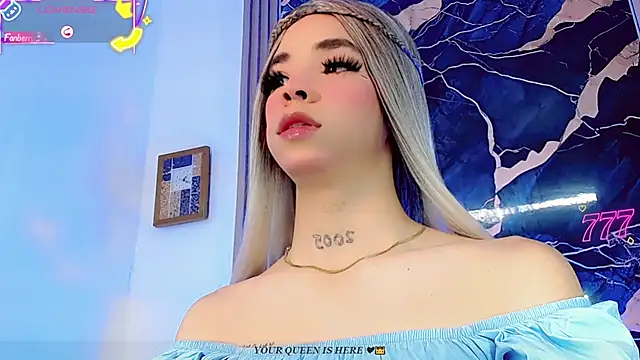Snapshot of moon_sweet- chatting on July 8, 2026, 3:33 am moon sweet- online show from July 8, 2026, 3:33 am