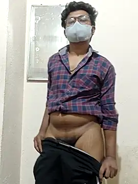 Snapshot of hot_boy995 chatting on May 7, 2026, 6:13 pm hot boy995 online show from May 7, 2026, 6:13 pm