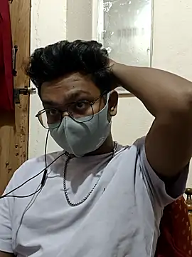 Snapshot of hot_boy995 chatting on May 27, 2026, 5:54 pm hot boy995 online show from May 27, 2026, 5:54 pm