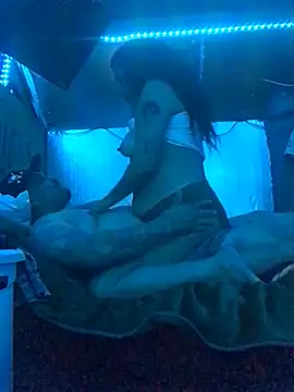 Blackwidow96 online show from April 16, 2026, 8:48 am