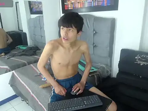 Snapshot of alex_it0 chatting on April 29, 2026, 5:00 am alex it0 online show from April 29, 2026, 5:00 am