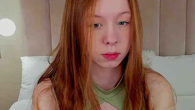 Snapshot of AdeleLang chatting on May 16, 2026, 3:36 am AdeleLang online show from May 16, 2026, 3:36 am