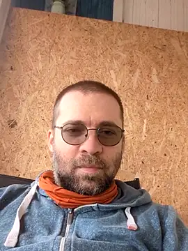 Snapshot of gayboyx77 chatting on April 16, 2026, 11:55 am gayboyx77 online show from April 16, 2026, 11:55 am