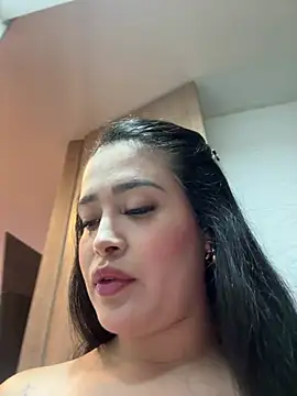 Sara fun online show from February 22, 2026, 9:13 pm