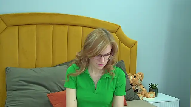 GraceHudsons online show from May 15, 2026, 4:19 am
