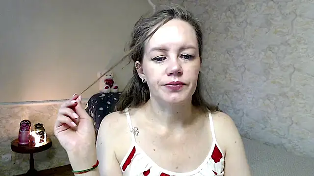 Fern Lust online show from June 23, 2026, 9:18 am