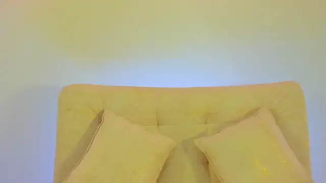 VenusBlazzer online show from May 8, 2026, 1:38 pm