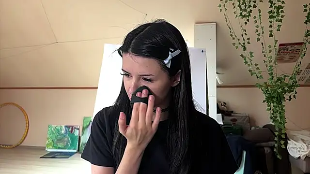 Shineheadme online show from April 21, 2026, 9:26 am