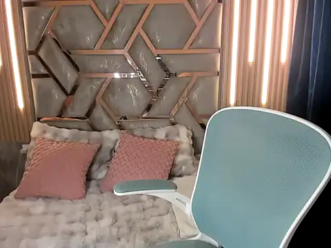 Snapshot of alahia2026 chatting on April 16, 2026, 6:41 pm alahia2026 online show from April 16, 2026, 6:41 pm