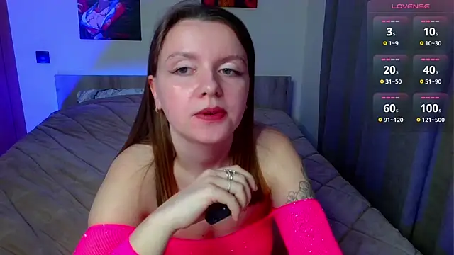 Snapshot of Fire_Witch_ chatting on April 16, 2026, 5:36 pm Fire Witch online show from April 16, 2026, 5:36 pm