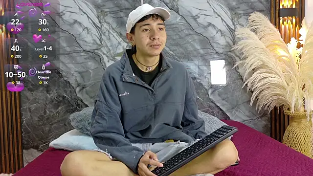 Snapshot of NoahWalker__ chatting on June 26, 2026, 10:52 am NoahWalker online show from June 26, 2026, 10:52 am