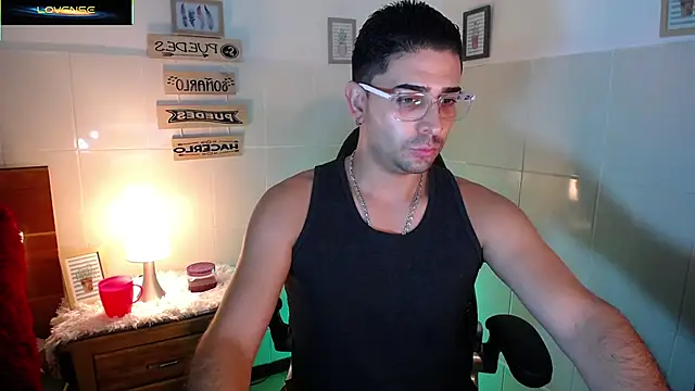 Snapshot of andders_ chatting on May 26, 2026, 12:06 am andders online show from May 26, 2026, 12:06 am