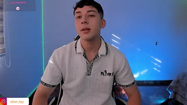 OLIVER K online show from May 29, 2026, 9:35 pm