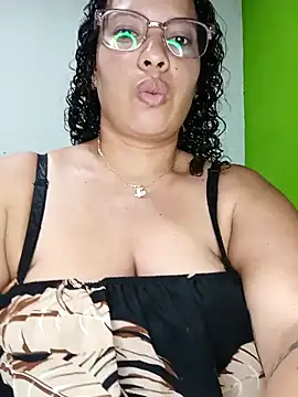 DivaCaliente1 online show from May 12, 2026, 1:14 am