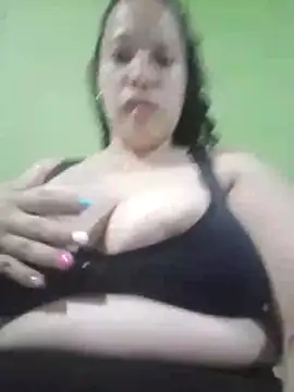 DivaCaliente1 online show from May 14, 2026, 3:24 am