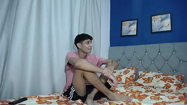 Thiago And Gael online show from June 7, 2026, 2:16 am