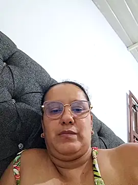 Snapshot of Samanta-42 chatting on April 26, 2026, 9:51 am Samanta-42 online show from April 26, 2026, 9:51 am