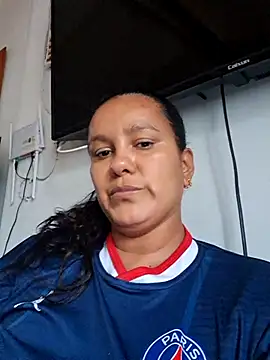 Snapshot of Samanta-42 chatting on April 27, 2026, 8:18 pm Samanta-42 online show from April 27, 2026, 8:18 pm
