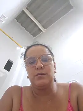 Snapshot of Samanta-42 chatting on May 2, 2026, 3:44 am Samanta-42 online show from May 2, 2026, 3:44 am