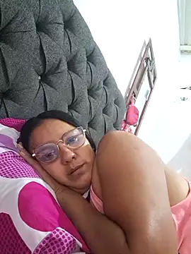 Snapshot of Samanta-42 chatting on May 15, 2026, 2:18 am Samanta-42 online show from May 15, 2026, 2:18 am