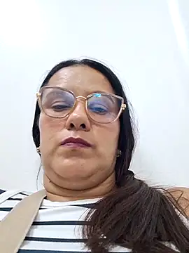 Snapshot of Samanta-42 chatting on May 17, 2026, 12:41 am Samanta-42 online show from May 17, 2026, 12:41 am