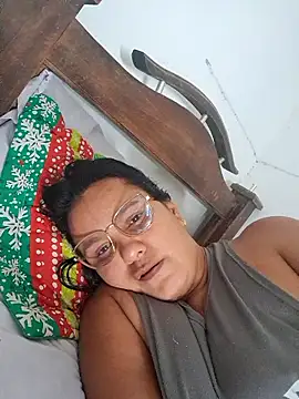 Snapshot of Samanta-42 chatting on May 22, 2026, 8:25 pm Samanta-42 online show from May 22, 2026, 8:25 pm
