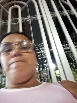 Snapshot of Samanta-42 chatting on May 25, 2026, 1:22 am Samanta-42 online show from May 25, 2026, 1:22 am