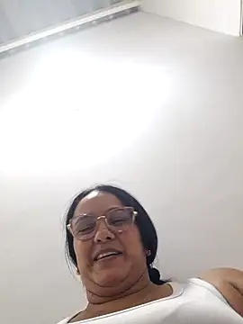 Snapshot of Samanta-42 chatting on June 6, 2026, 11:20 pm Samanta-42 online show from June 6, 2026, 11:20 pm