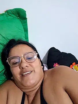 Snapshot of Samanta-42 chatting on June 22, 2026, 2:35 am Samanta-42 online show from June 22, 2026, 2:35 am